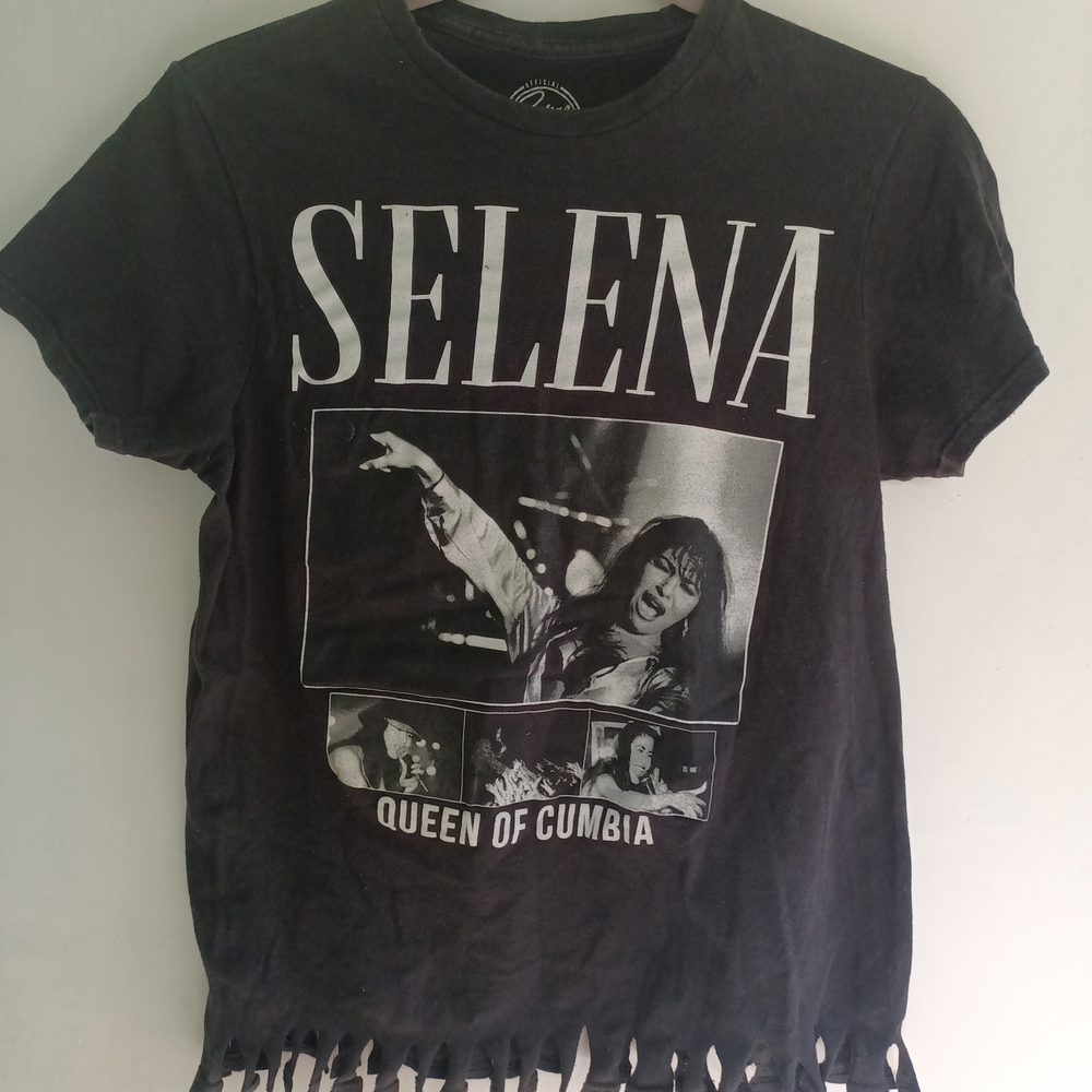 Official Selena Black Queen Cumbia T-shirt Small Short Sleeve Tejano Music